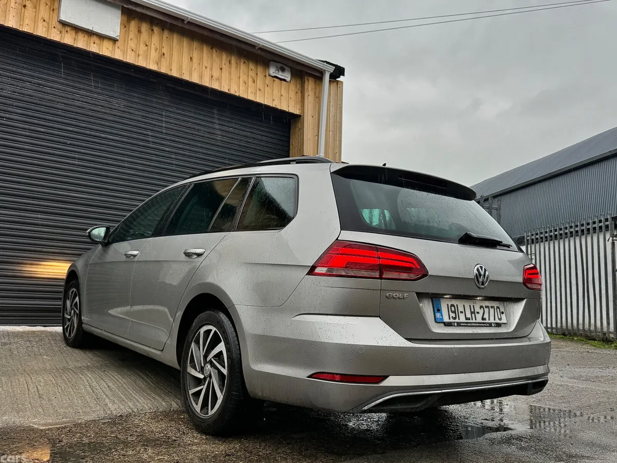 Volkswagen Golf Estate, Diesel, 2019, Silver