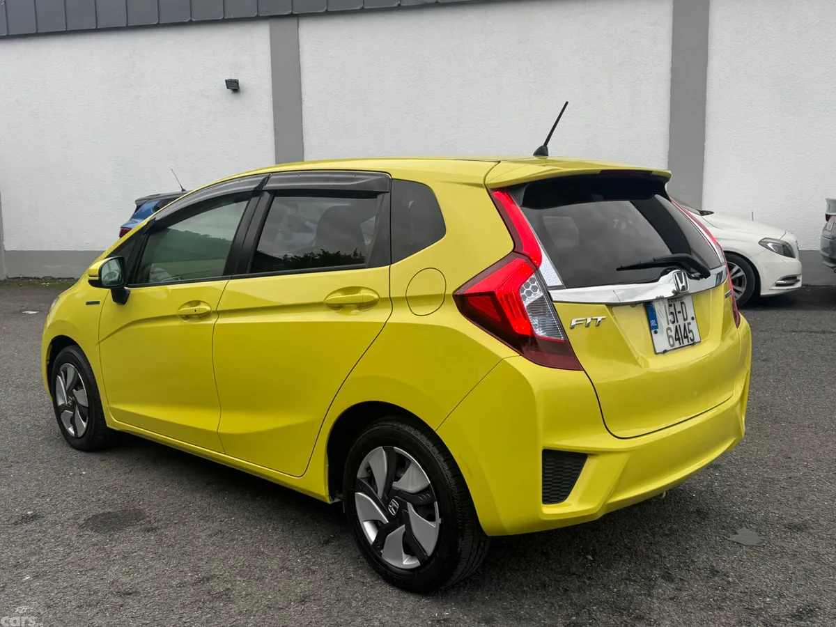 Honda Fit Hatchback, Petrol Hybrid, 2015, Yellow