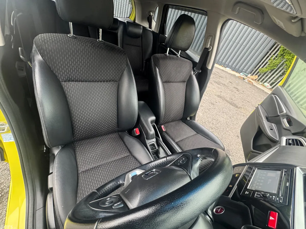 Honda Fit Hatchback, Petrol Hybrid, 2015, Yellow