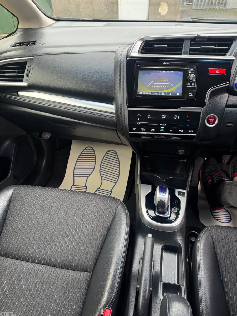 Honda Fit Hatchback, Petrol Hybrid, 2015, Yellow