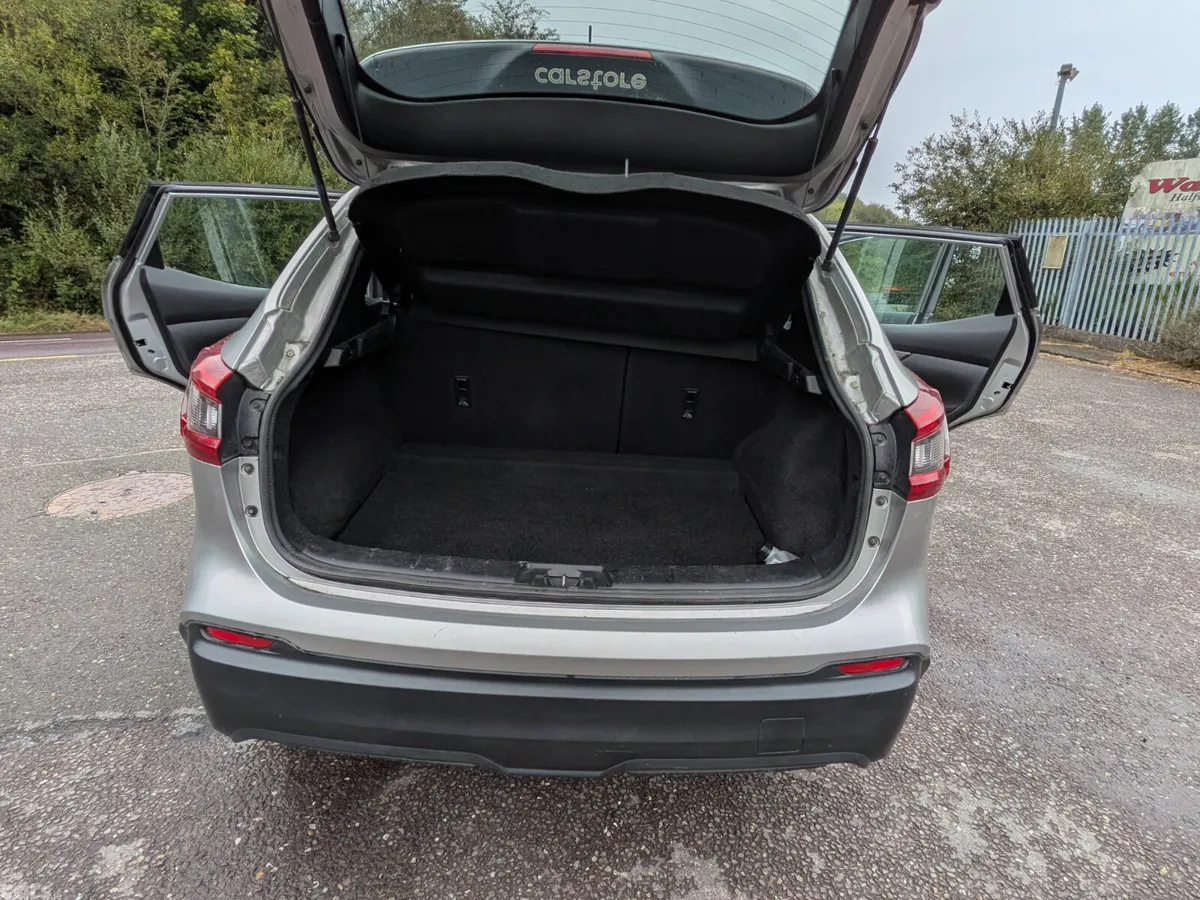 Nissan Qashqai MPV, Diesel, 2018, Grey