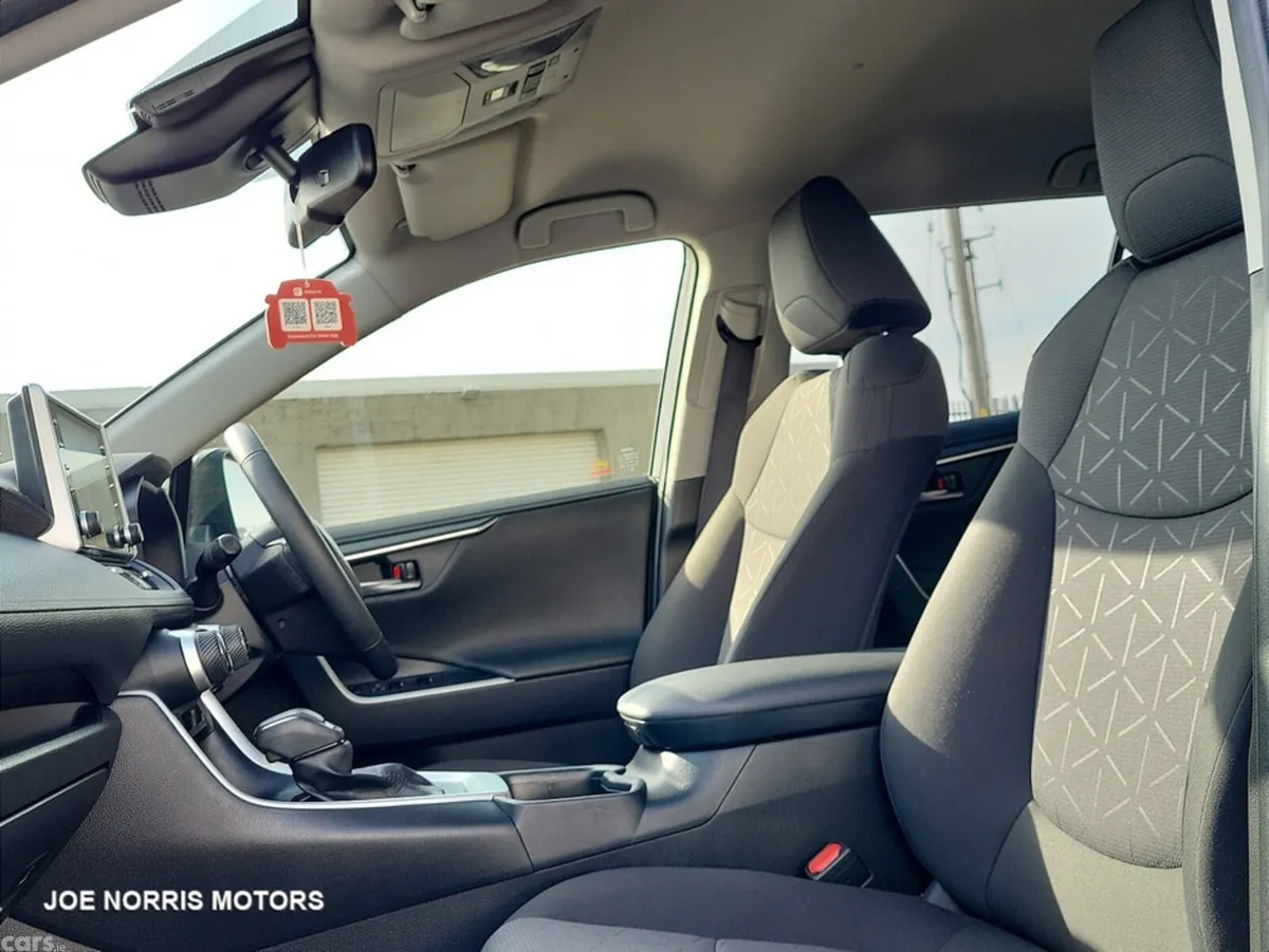 Toyota RAV4 SUV, Petrol Hybrid, 2022, Black