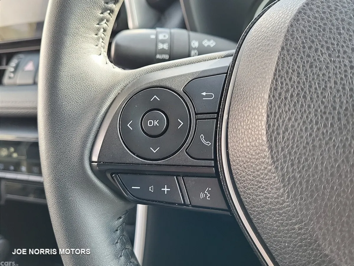 Toyota RAV4 SUV, Petrol Hybrid, 2022, Black