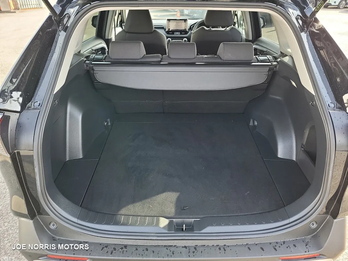 Toyota RAV4 SUV, Petrol Hybrid, 2022, Black