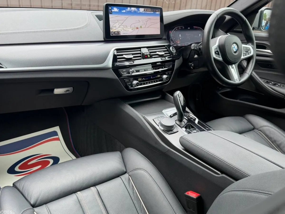 BMW 5-Series Estate, Diesel Hybrid, 2022, Grey