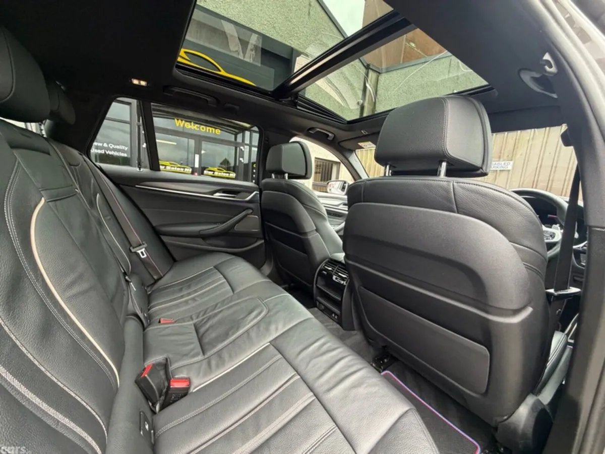 BMW 5-Series Estate, Diesel Hybrid, 2022, Grey