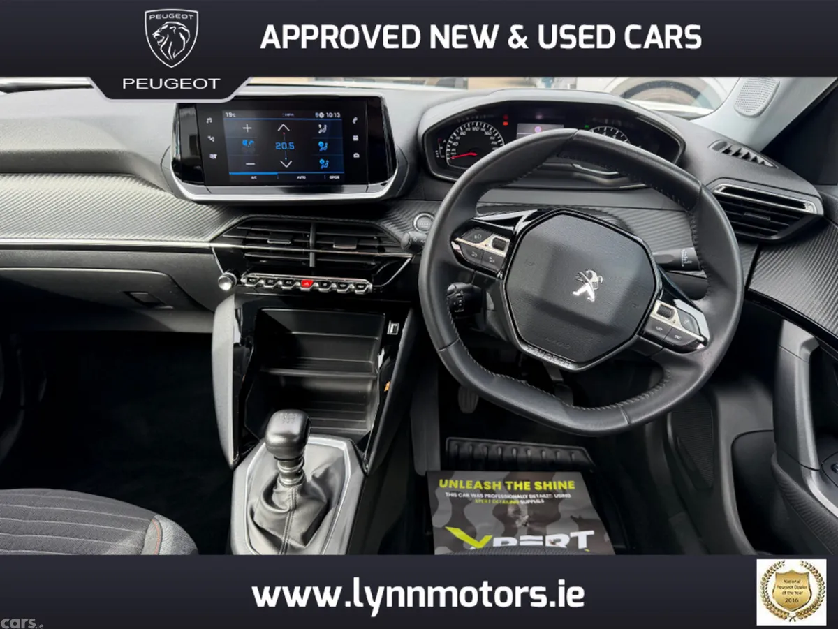 Peugeot 2008 MPV, Petrol, 2022, White