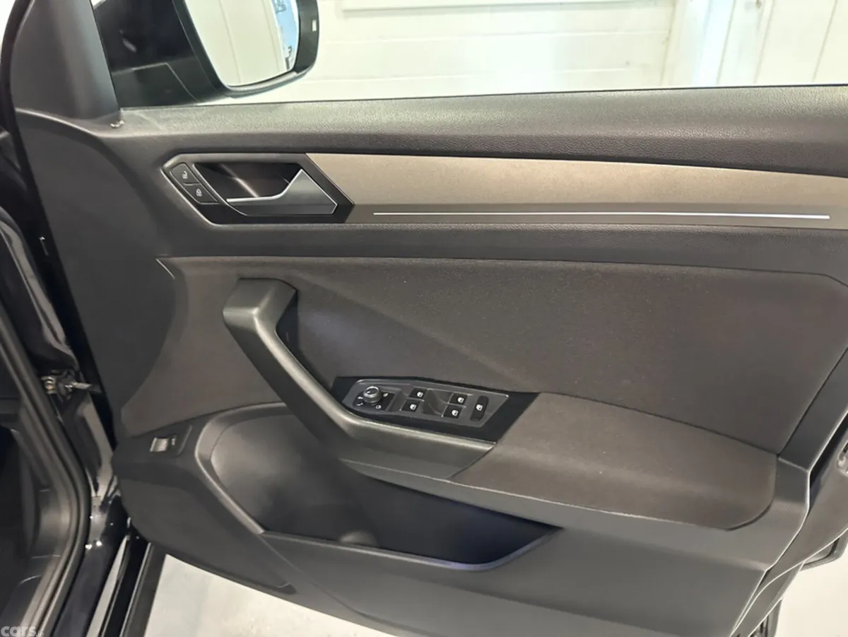 Volkswagen T-Roc SUV, Petrol, 2021, Black