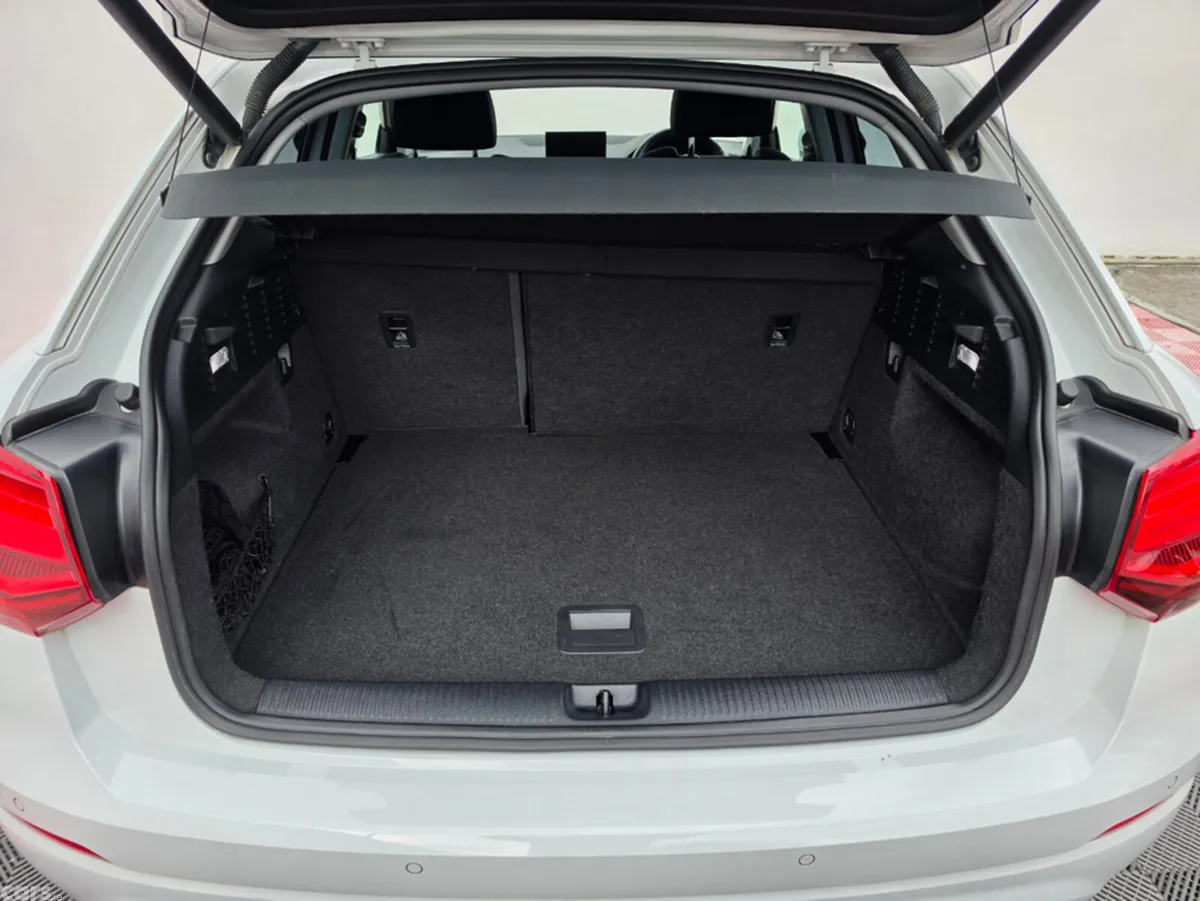 Audi Q2 Hatchback, Petrol, 2018, White