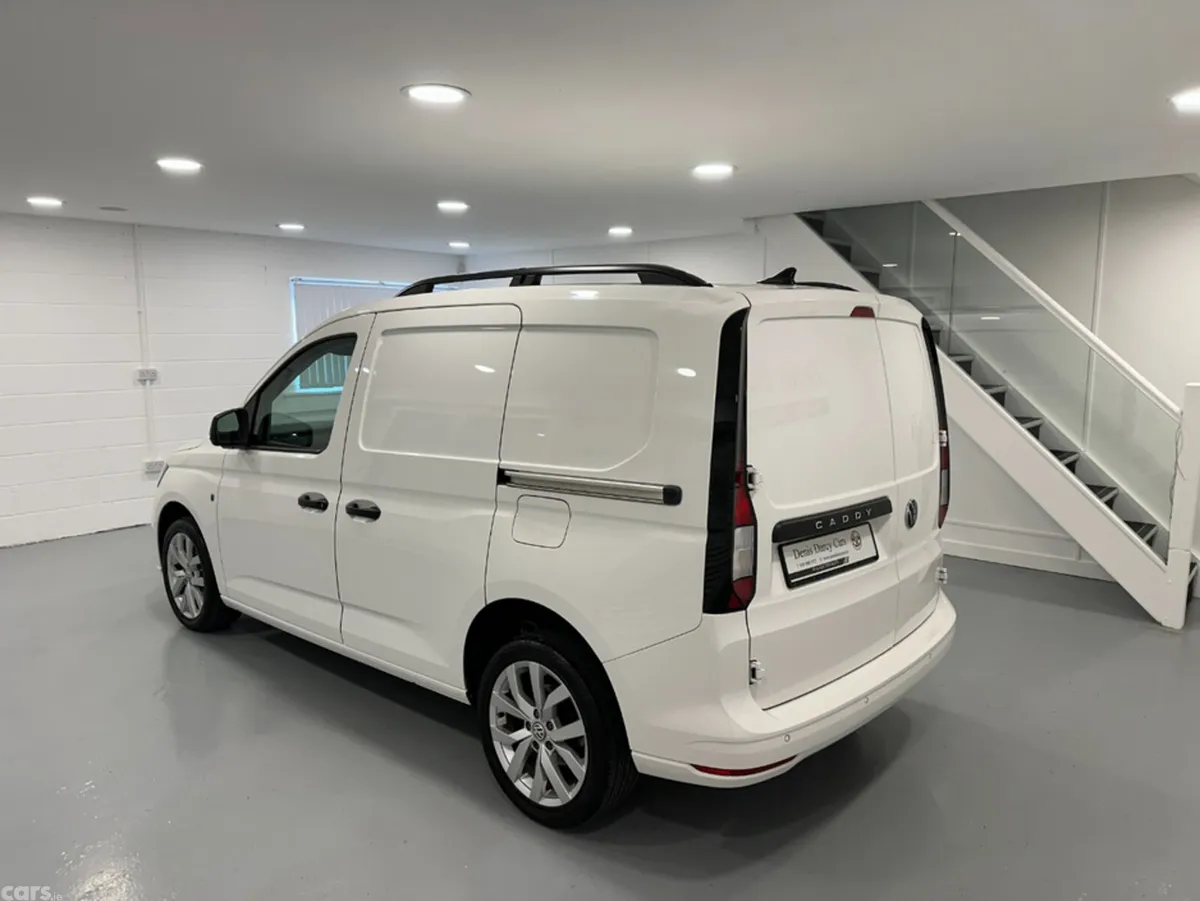 Volkswagen Caddy Van, Diesel, 2023, White