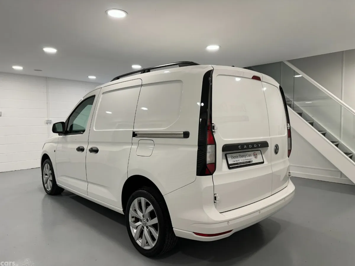 Volkswagen Caddy Van, Diesel, 2023, White