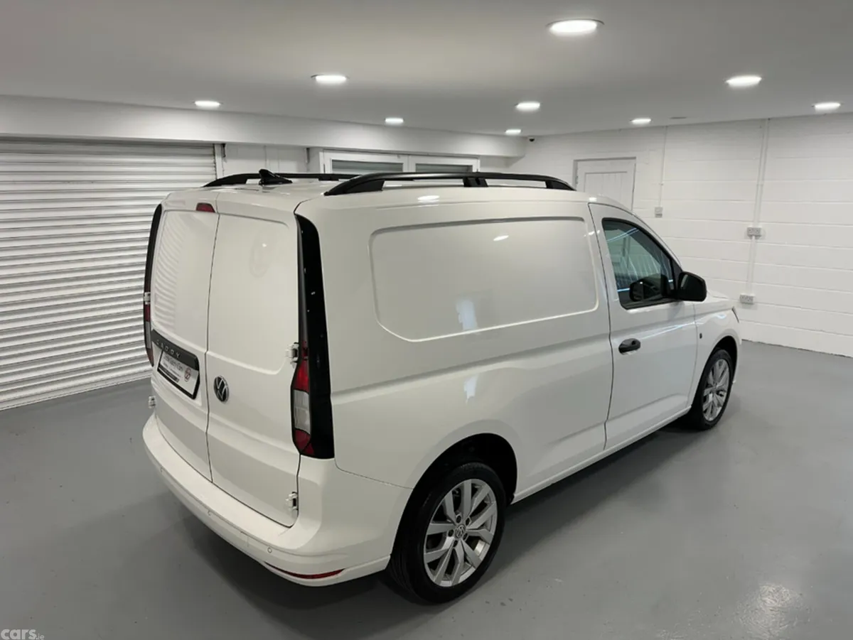 Volkswagen Caddy Van, Diesel, 2023, White