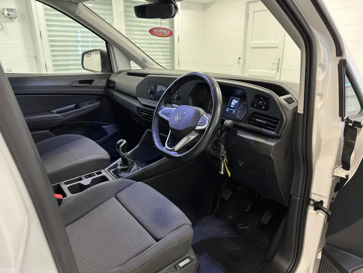 Volkswagen Caddy Van, Diesel, 2023, White