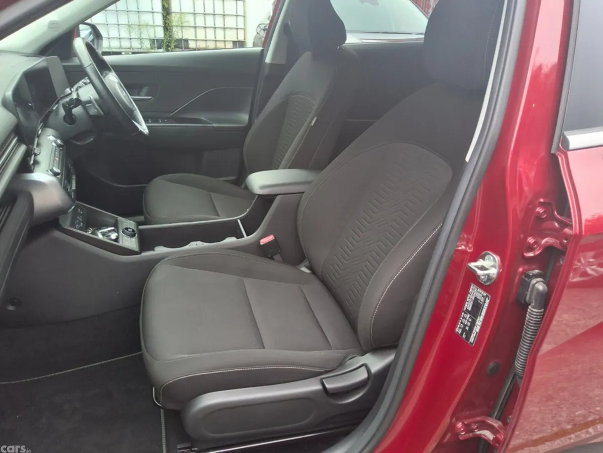 Hyundai KONA MPV, Petrol Hybrid, 2024, Red