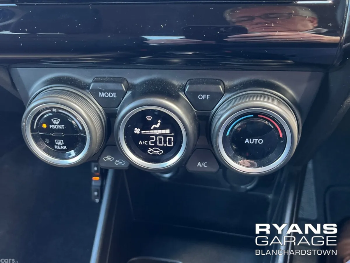 Suzuki Swift Hatchback, Petrol, 2023, Silver
