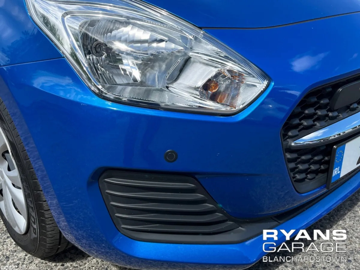 Suzuki Swift Hatchback, Petrol, 2023, Silver