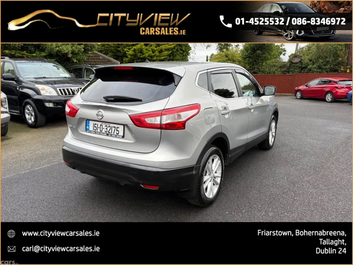 Nissan Qashqai MPV, Petrol, 2015, Silver