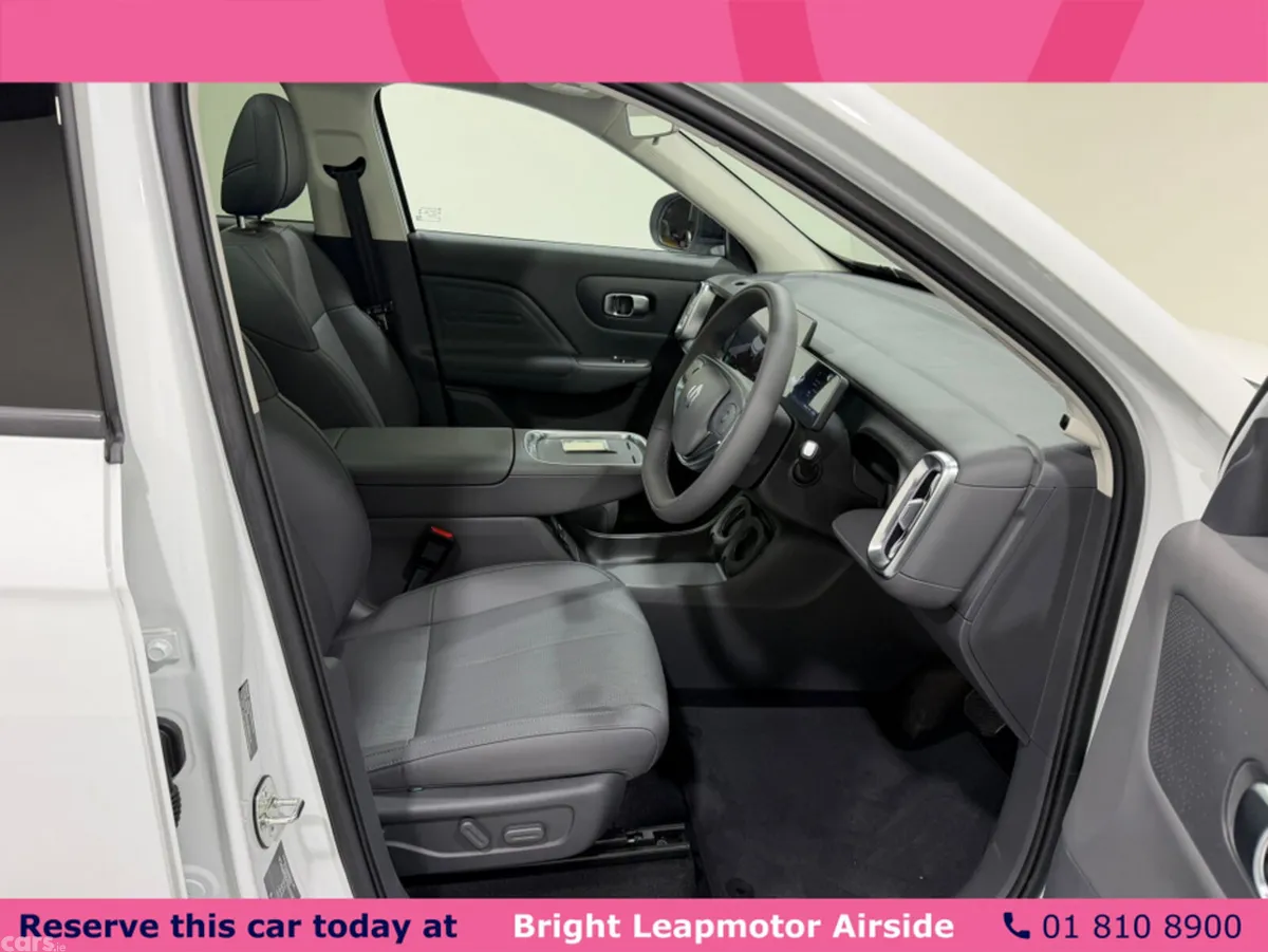 Leapmotor B10 SUV, Petrol Plug-in Hybrid, 2026, White