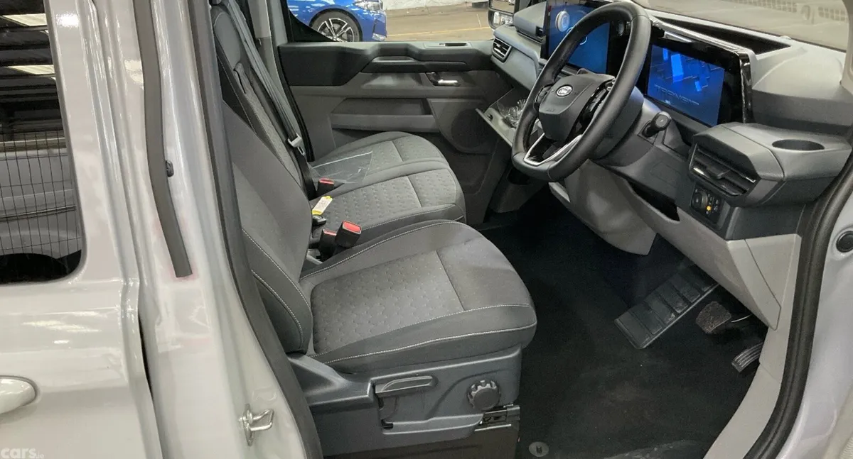 Ford Transit Custom Van, Petrol Plug-in Hybrid, 2026, Grey