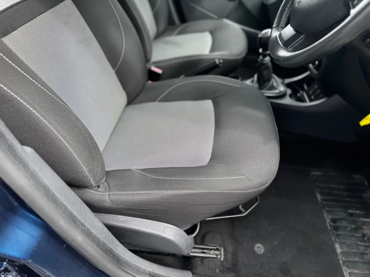 Dacia Duster MPV, Diesel, 2017, Blue