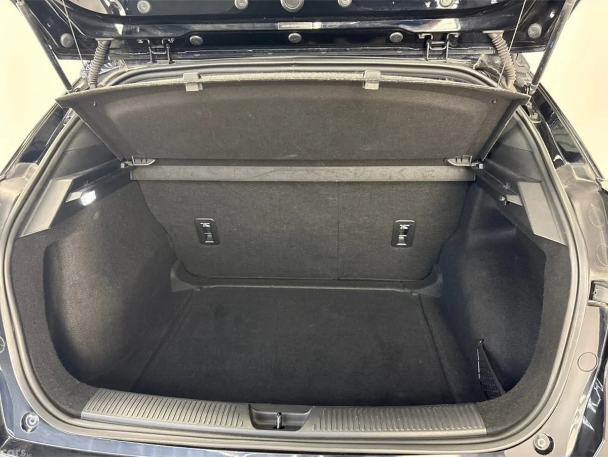 MG 4 Hatchback, Electric, 2023, Black