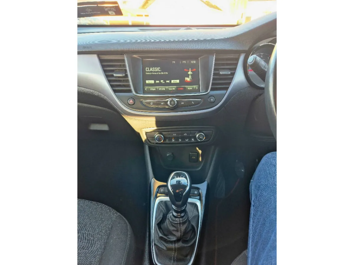Opel Crossland MPV, Diesel, 2022, Grey