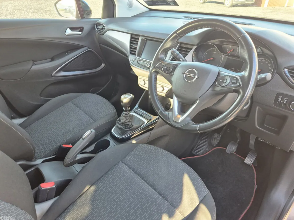 Opel Crossland MPV, Diesel, 2022, Grey
