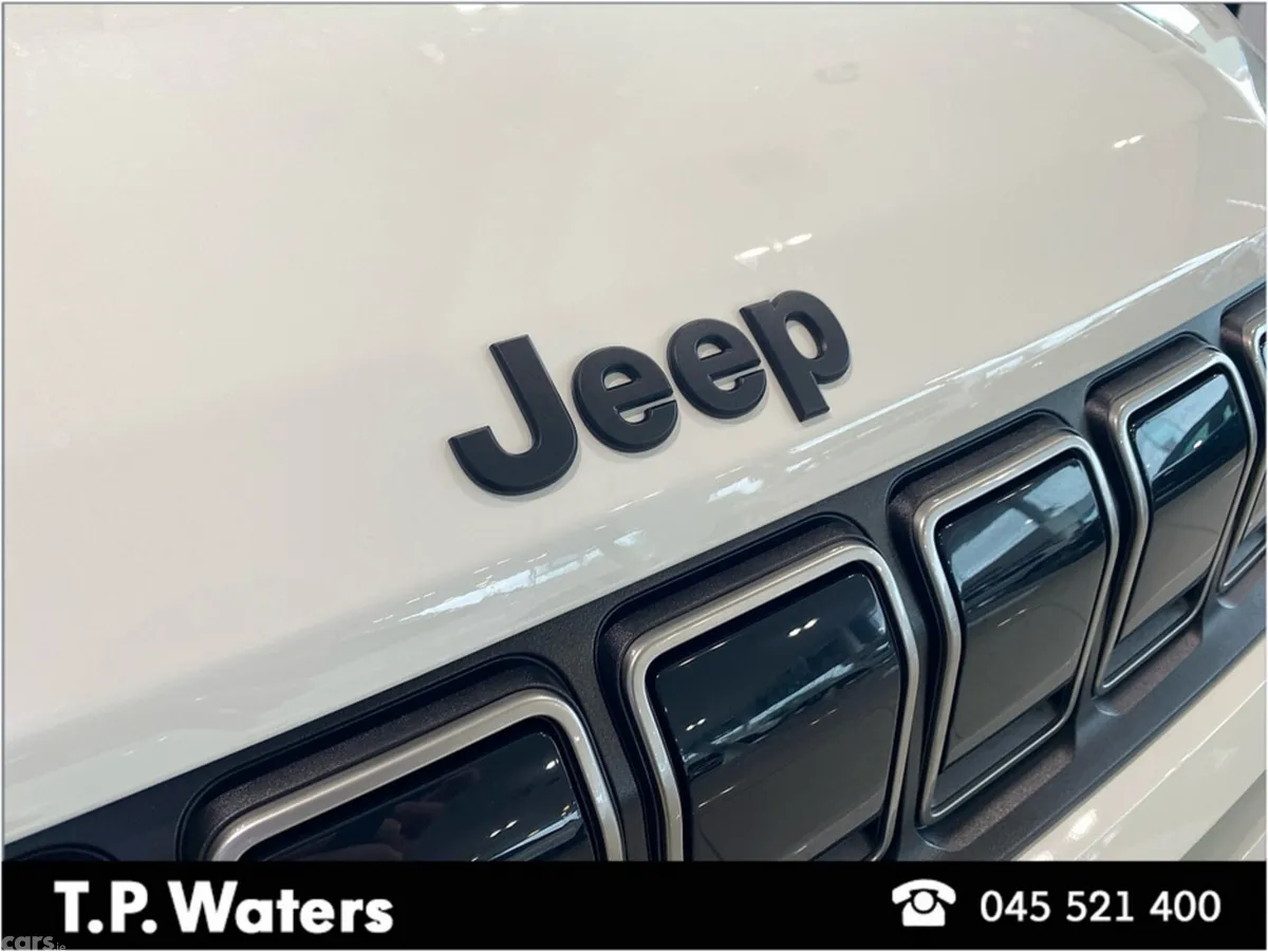 Jeep Avenger SUV, Petrol Hybrid, 2027, White