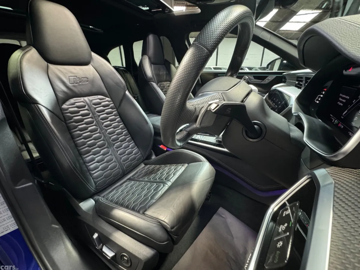 Audi RS6 Estate, Petrol, 2023, Blue
