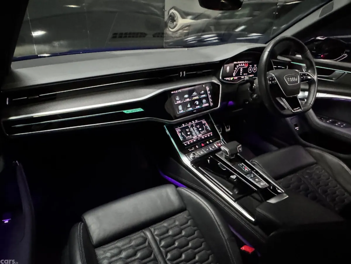 Audi RS6 Estate, Petrol, 2023, Blue