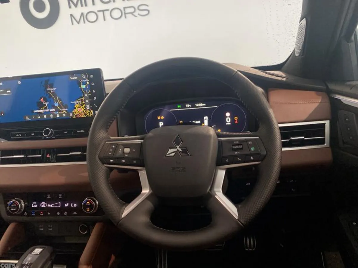 Mitsubishi Outlander SUV, Petrol Hybrid, 2026, Grey
