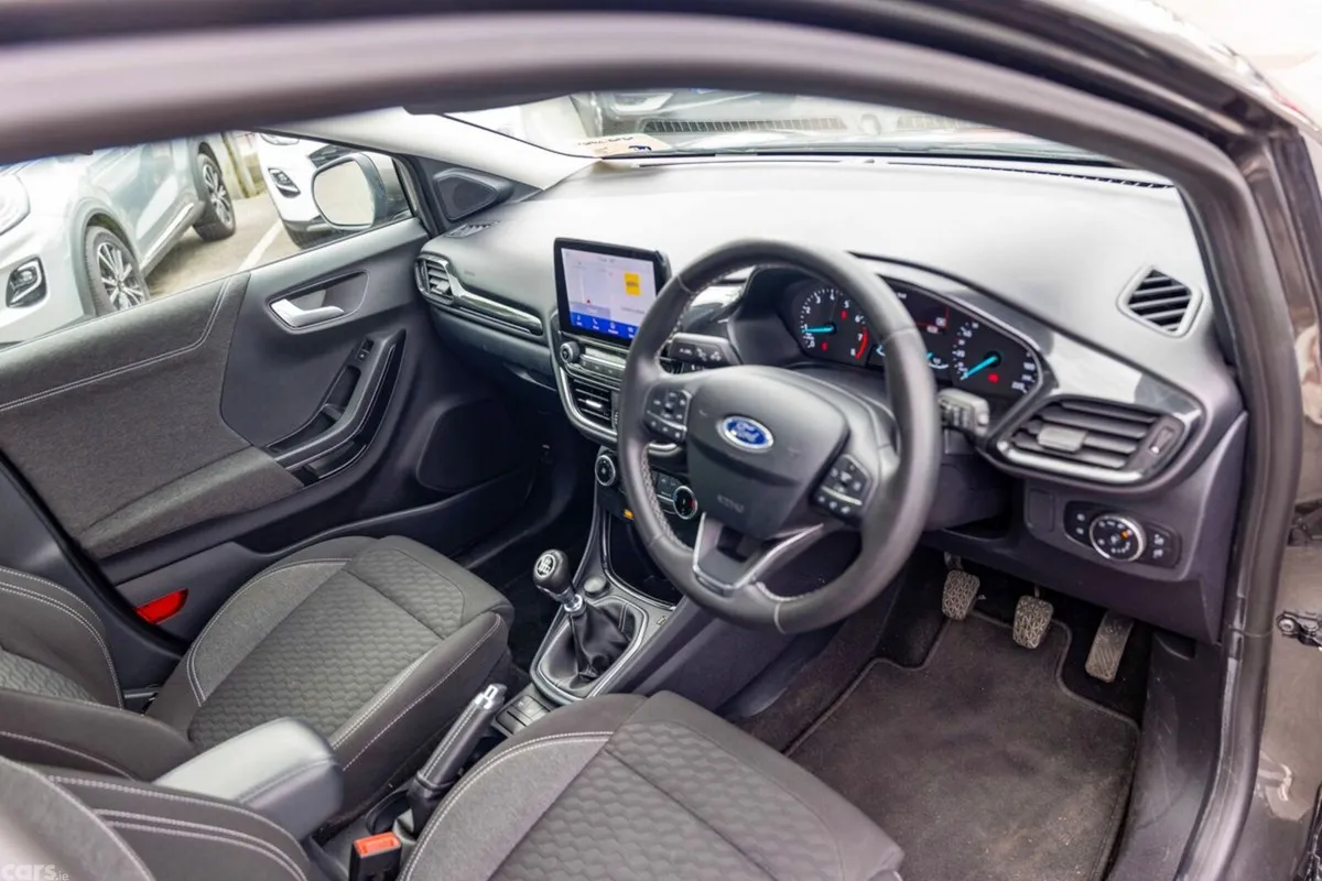 Ford Puma MPV, Petrol Hybrid, 2024, Grey