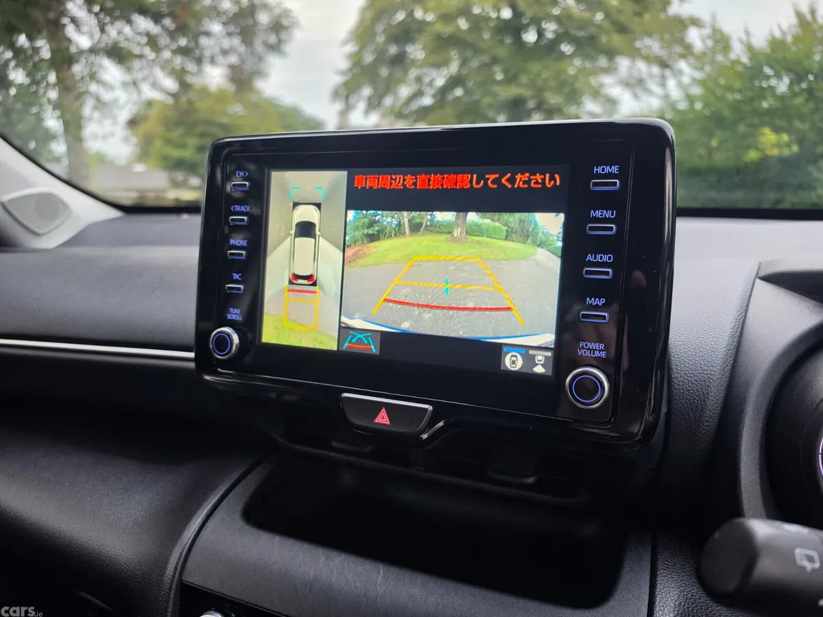 Toyota Yaris Cross Estate, Petrol Hybrid, 2021, White