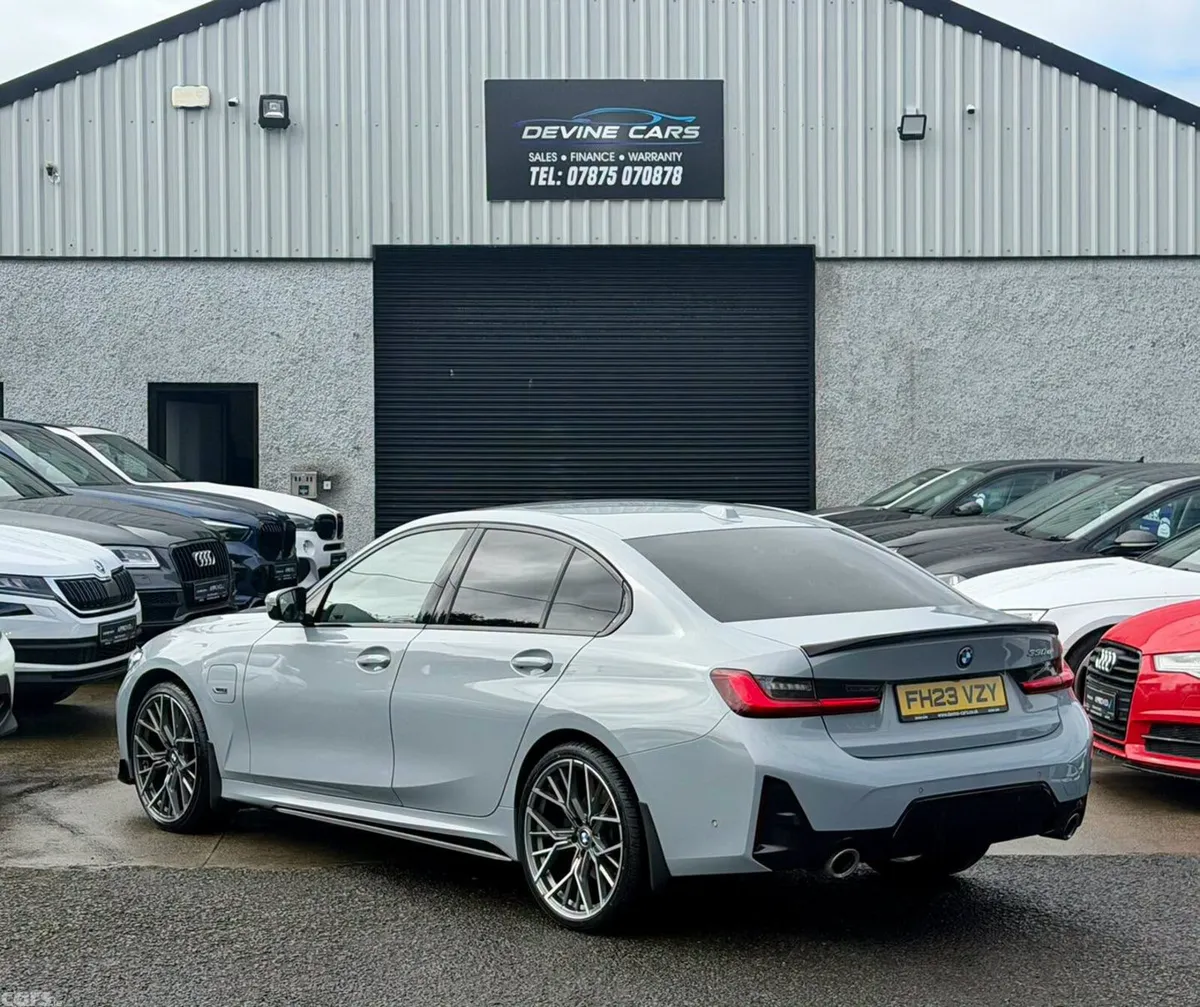 BMW 3-Series Saloon, Petrol Hybrid, 2023, Grey