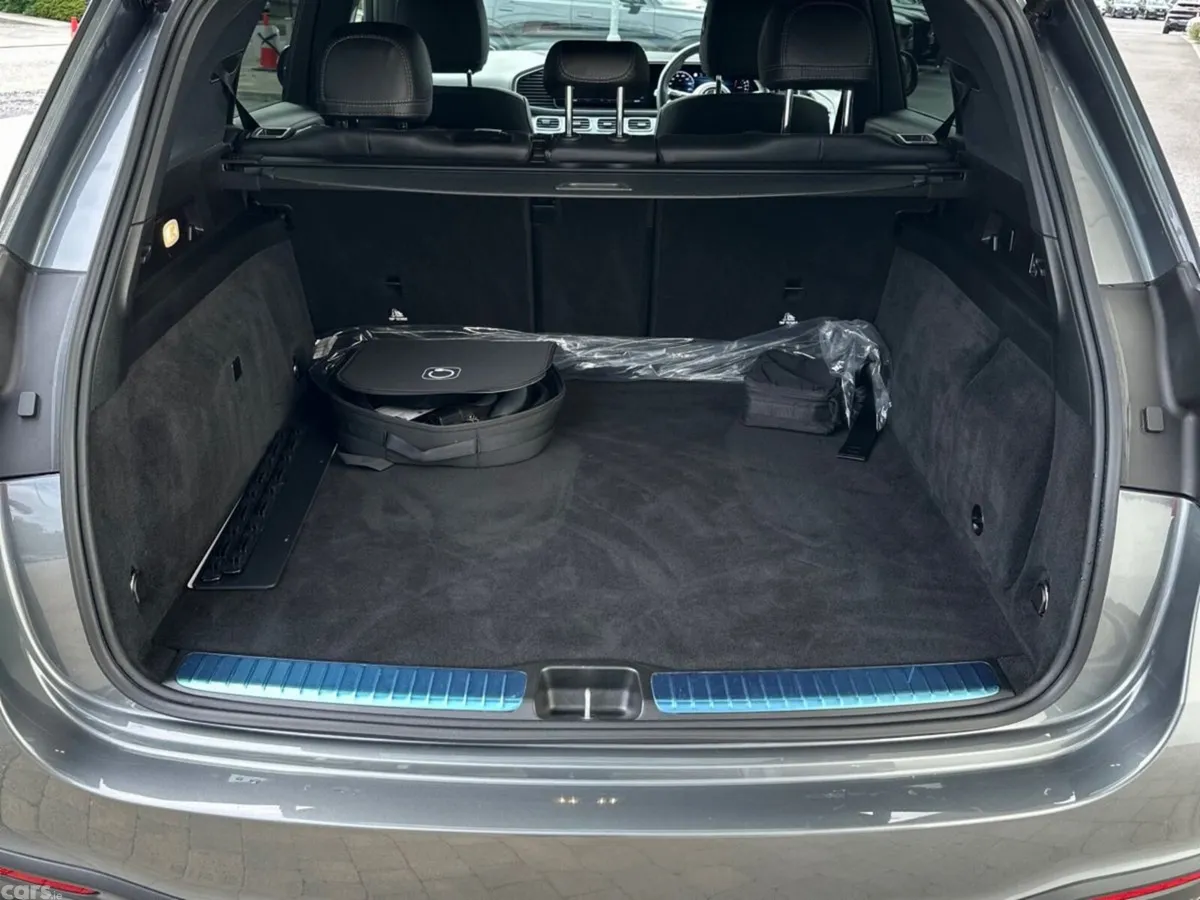 Mercedes-Benz GLE SUV, Petrol Plug-in Hybrid, 2025, Grey