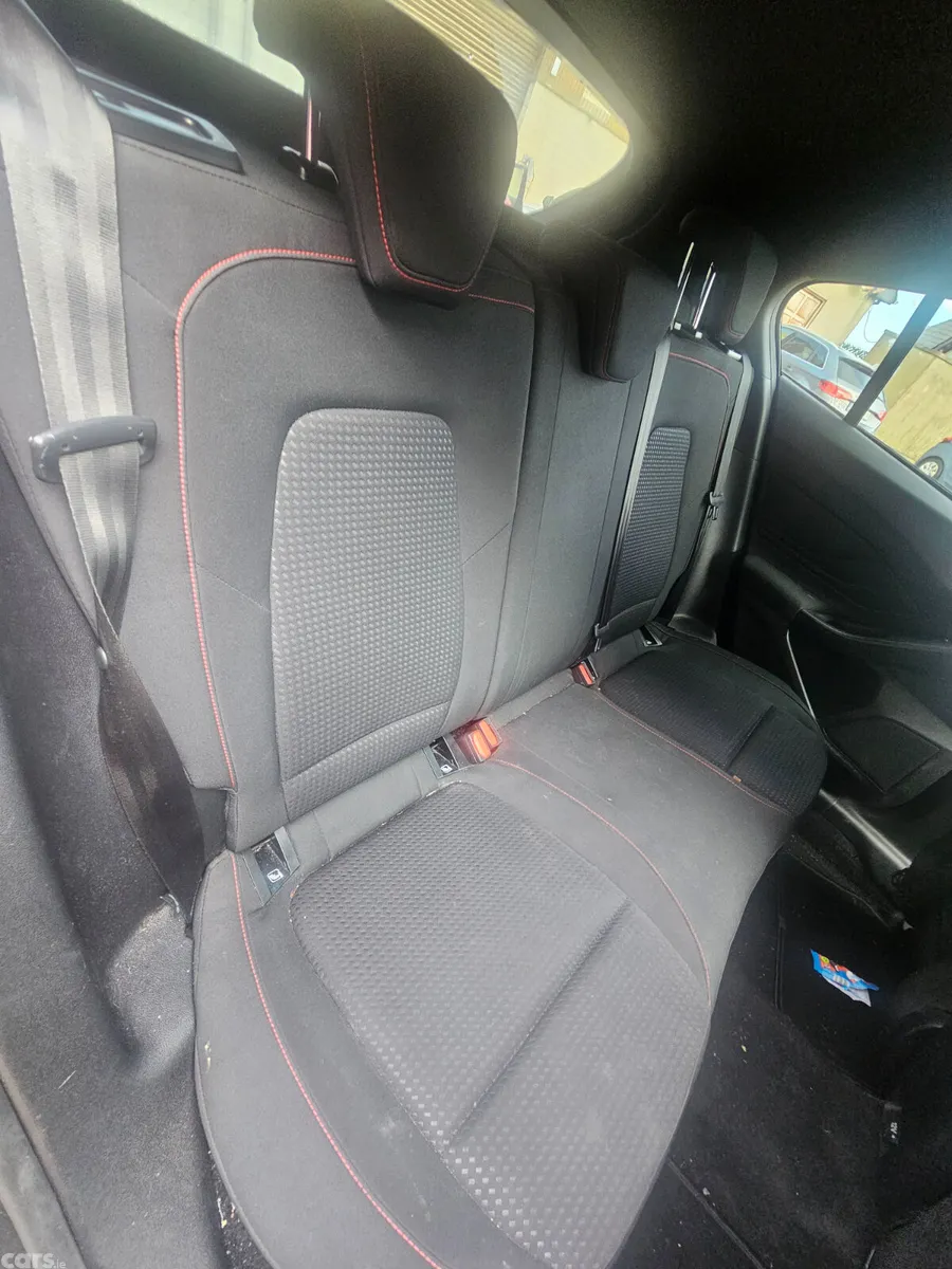 Ford Focus Hatchback, Petrol, 2019, Grey