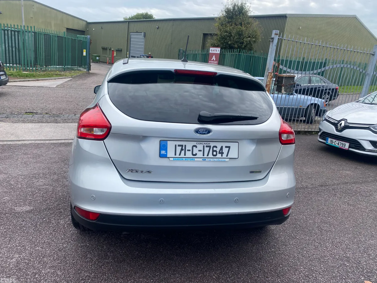 Ford Focus Hatchback, Petrol, 2017, Silver