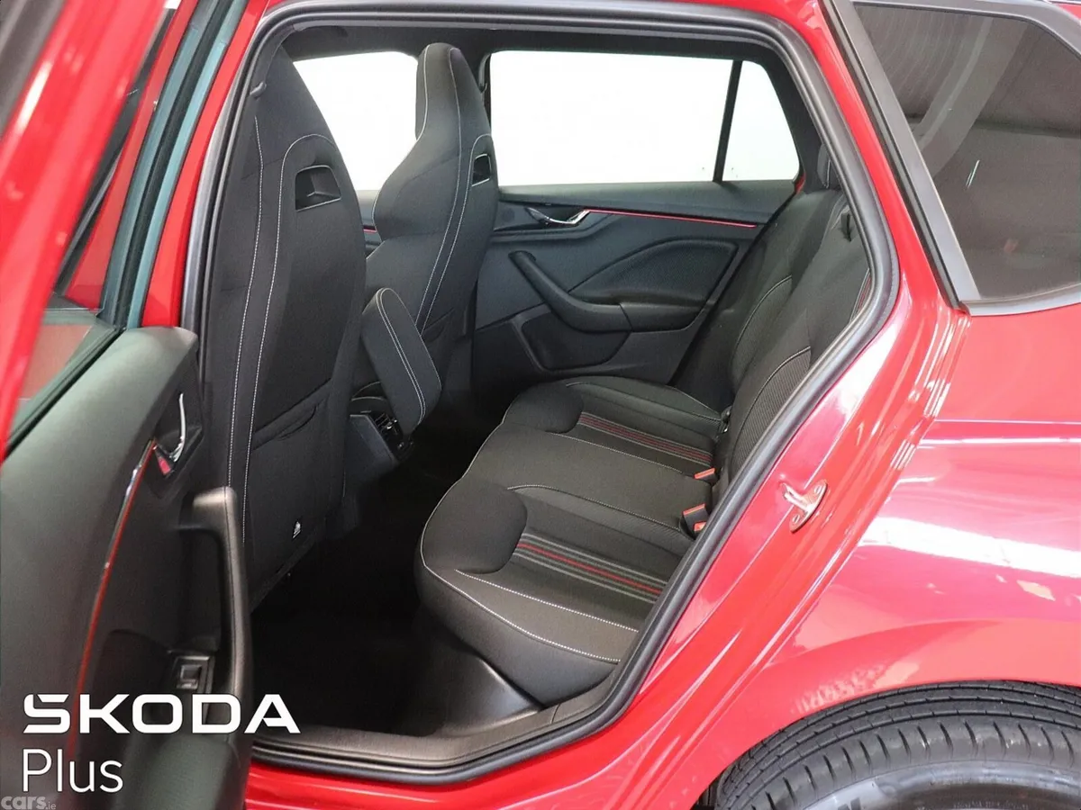 Skoda Kamiq Hatchback, Petrol, 2024, Red