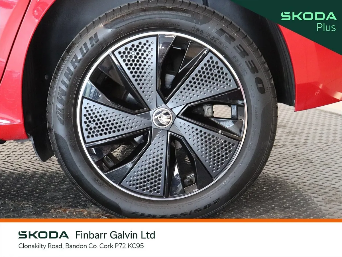 Skoda Kamiq Hatchback, Petrol, 2024, Red