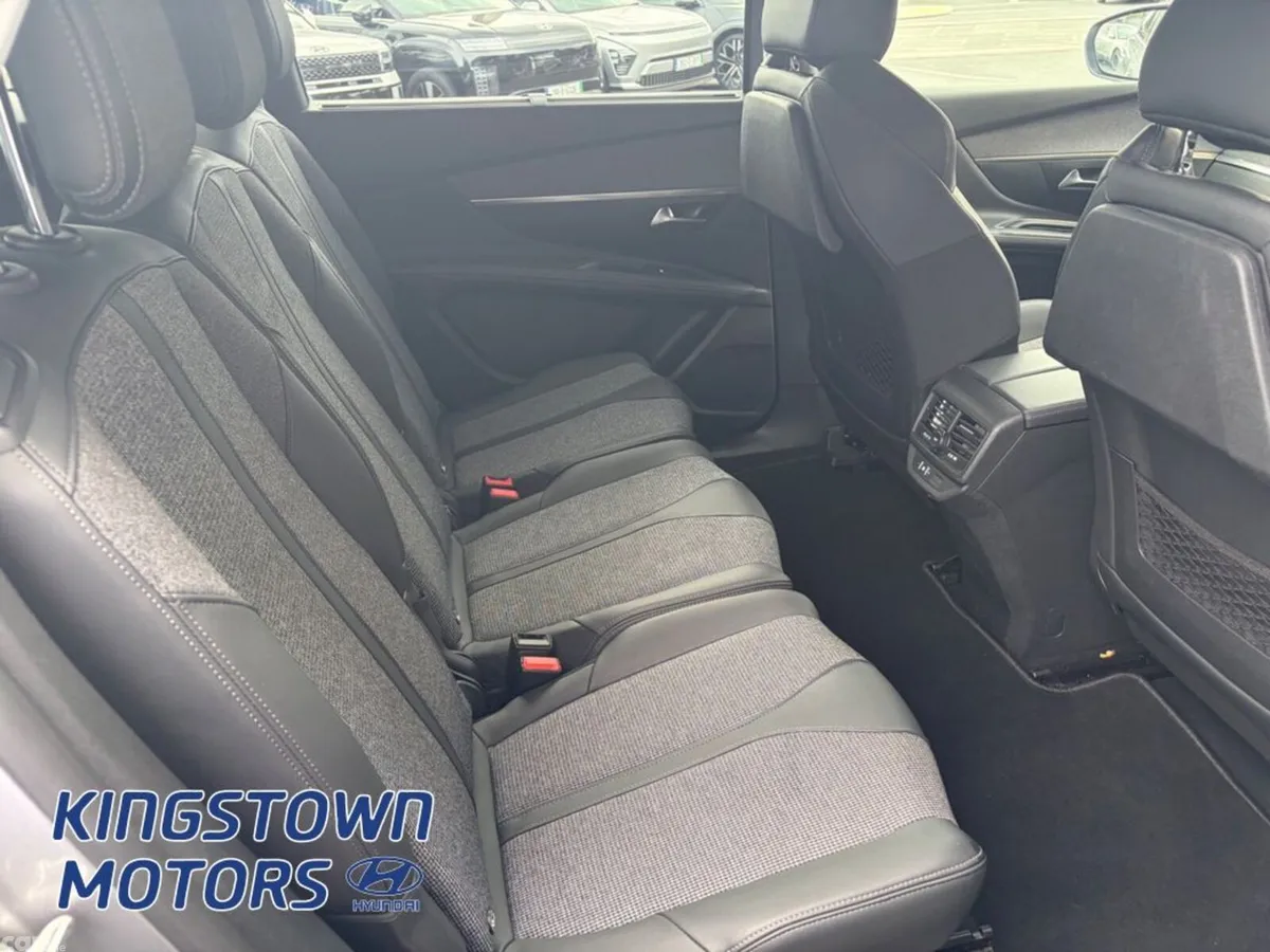 Peugeot 5008 MPV, Petrol, 2021, Grey