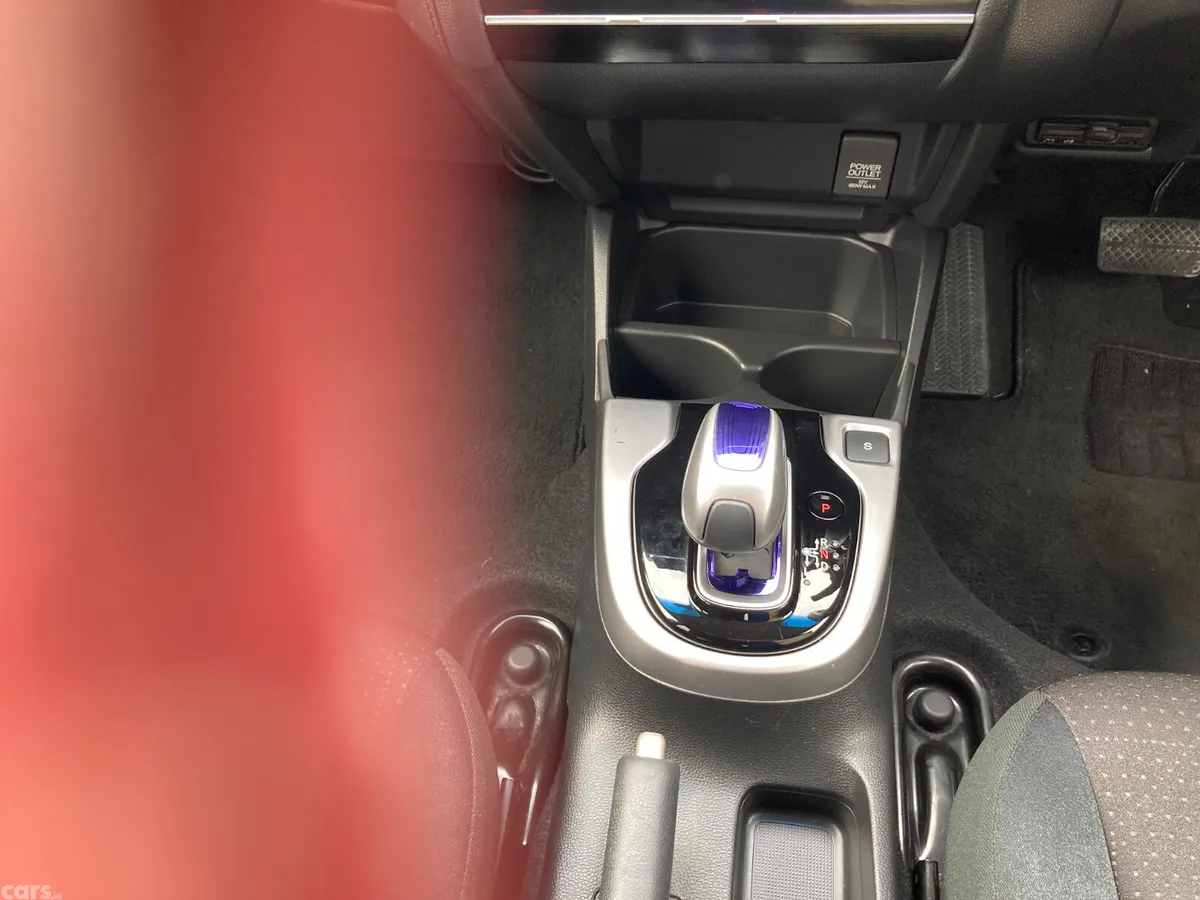 Honda Fit Hatchback, Petrol Hybrid, 2016, Yellow