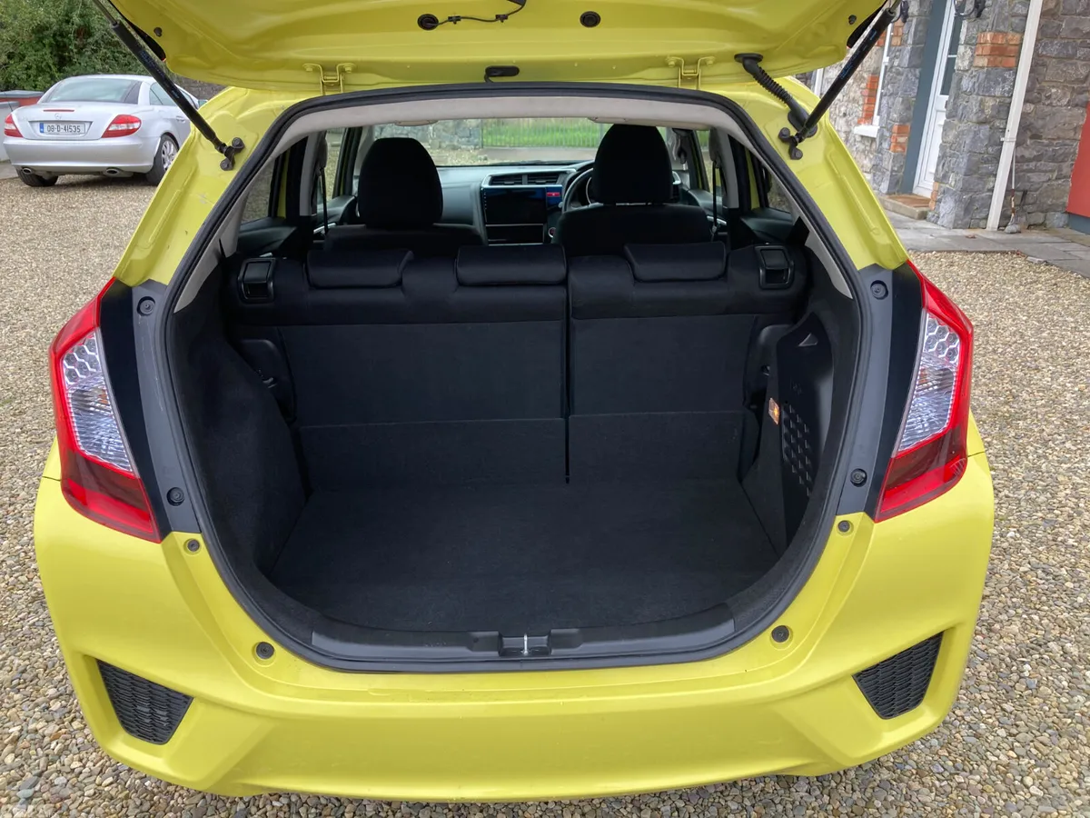 Honda Fit Hatchback, Petrol Hybrid, 2016, Yellow