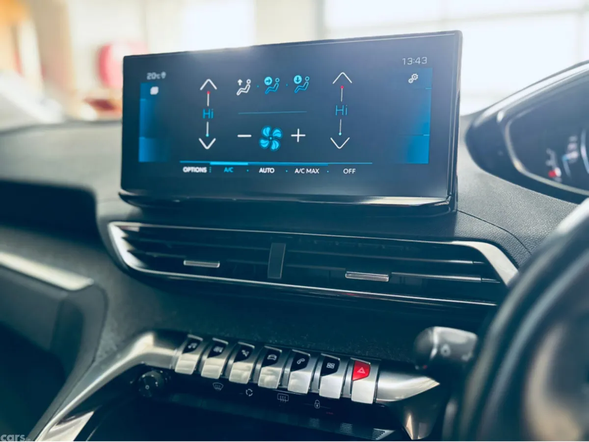 Peugeot 3008 MPV, Diesel, 2021, Blue