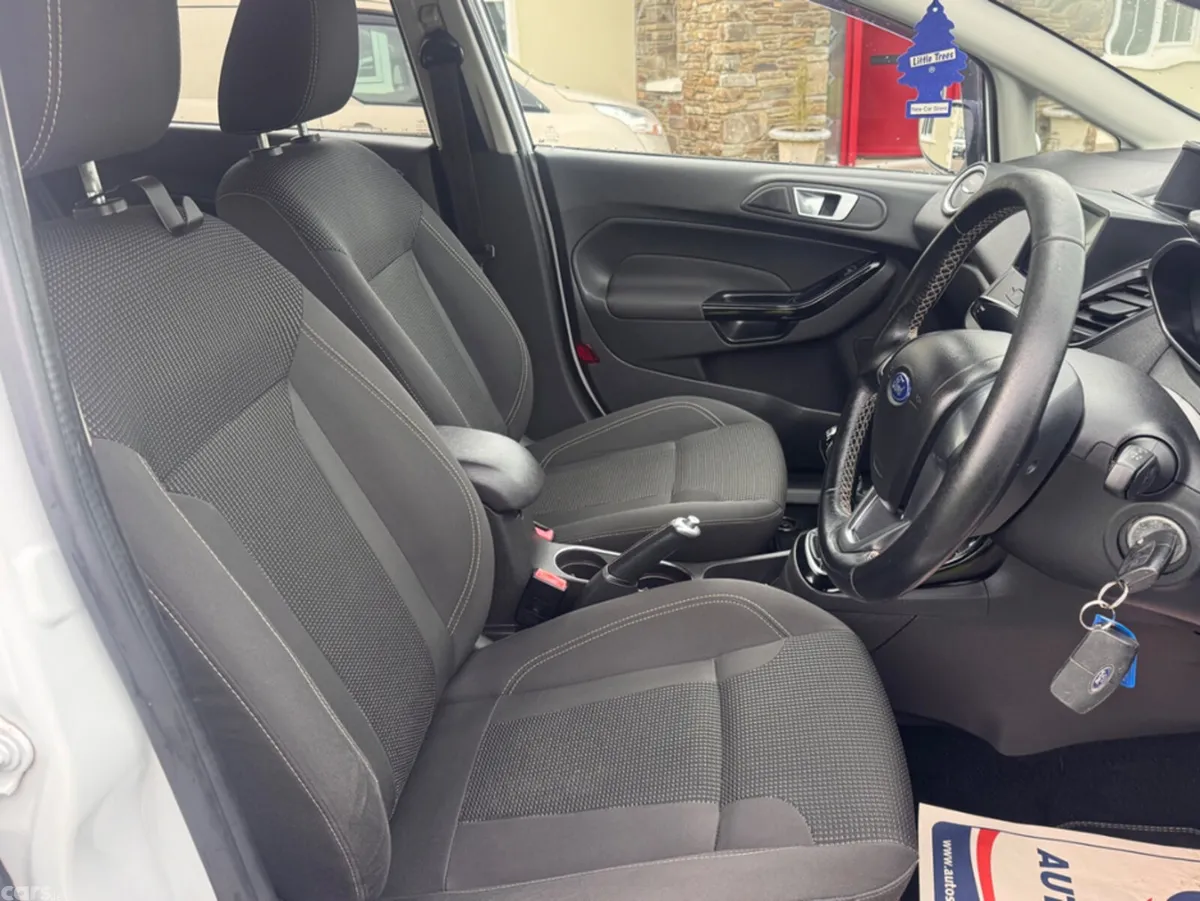 Ford Fiesta Hatchback, Petrol, 2016, White