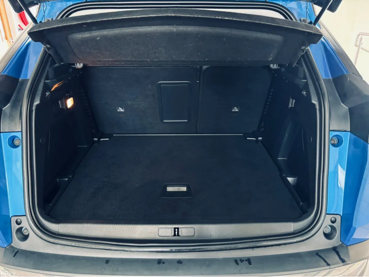 Peugeot 3008 MPV, Diesel, 2021, Blue