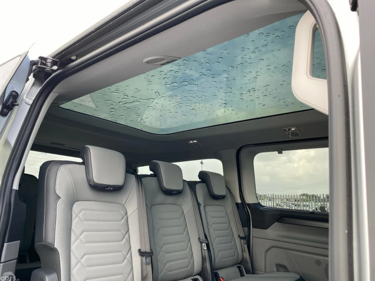 Ford Tourneo Custom Van, Petrol Plug-in Hybrid, 2026, Silver