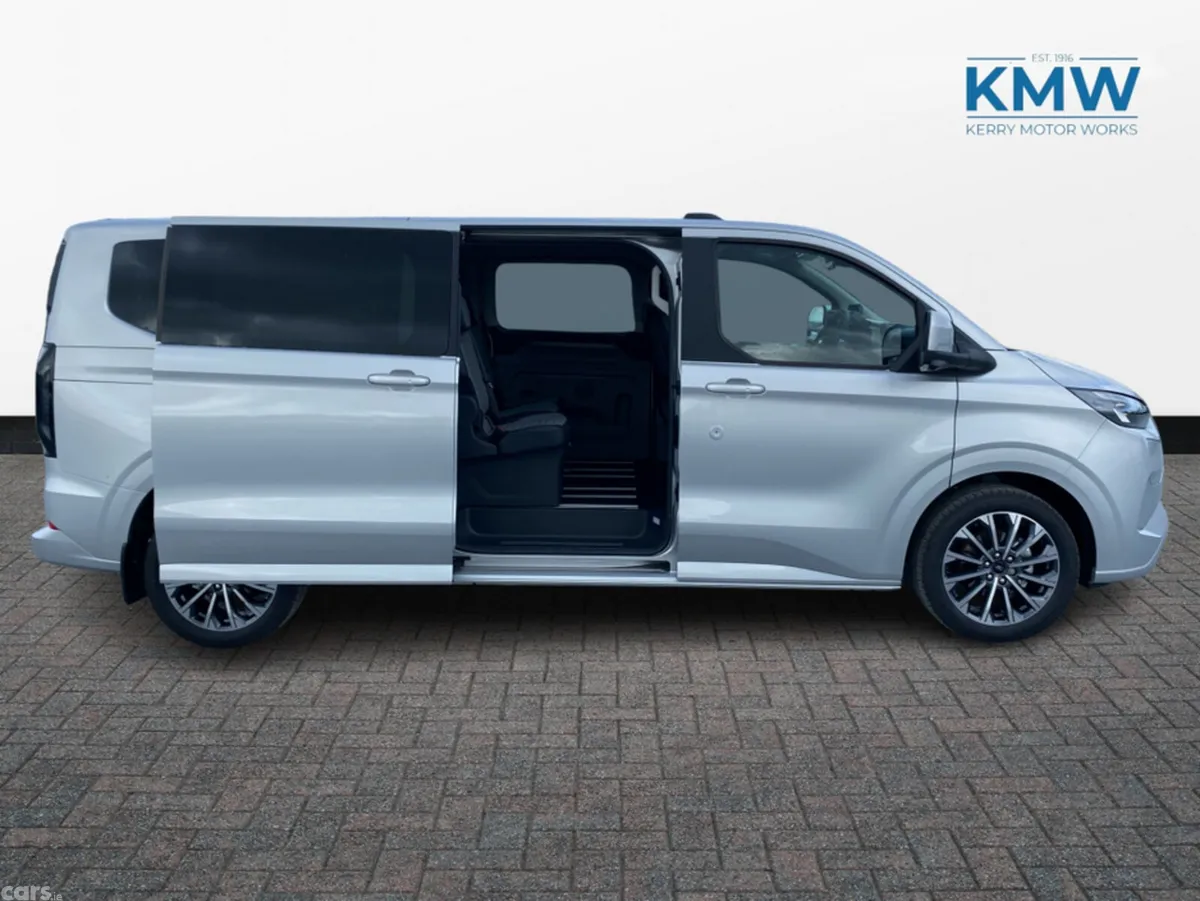 Ford Tourneo Custom Van, Petrol Plug-in Hybrid, 2026, Silver