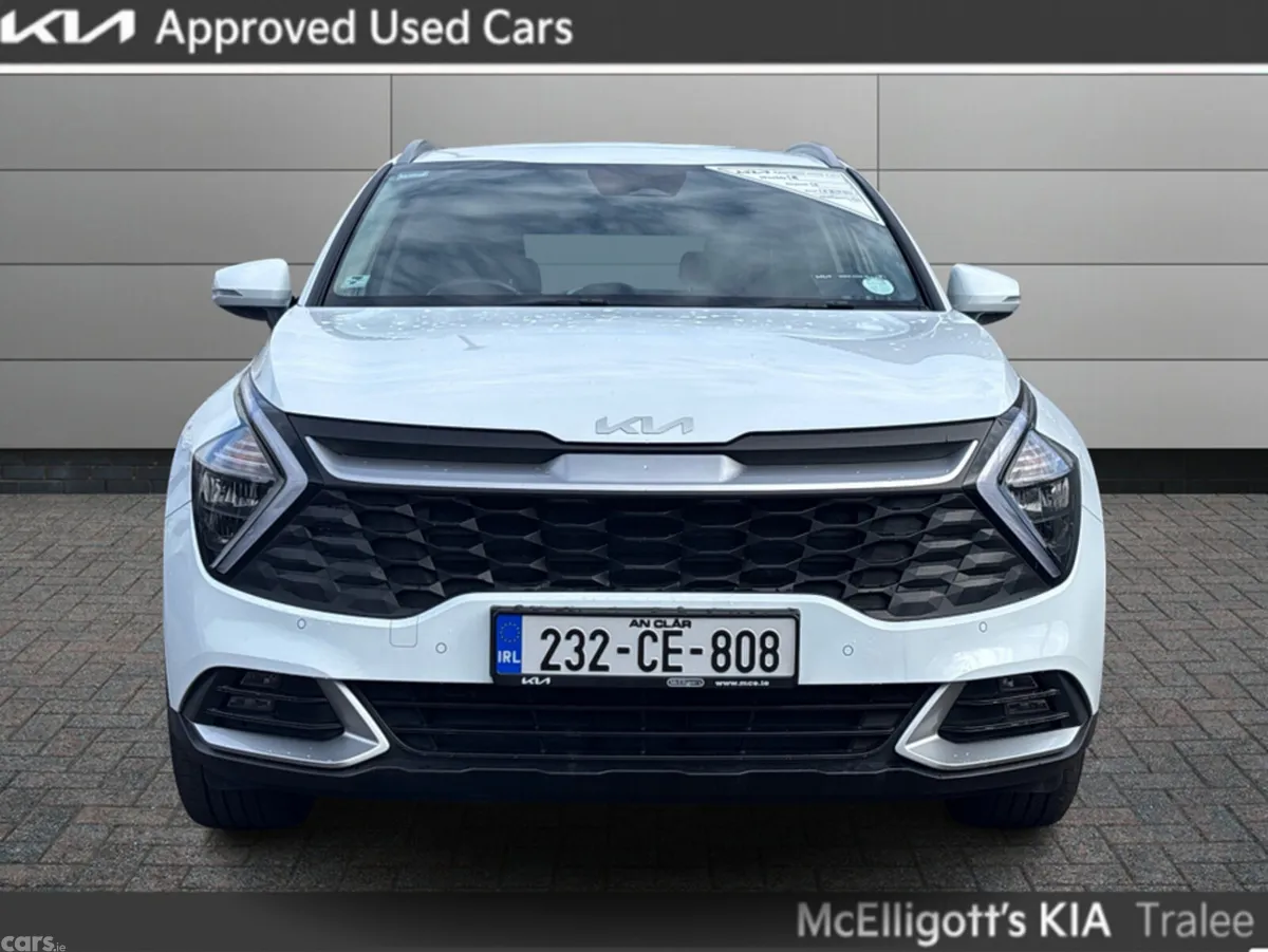 Kia Sportage MPV, Diesel, 2023, White