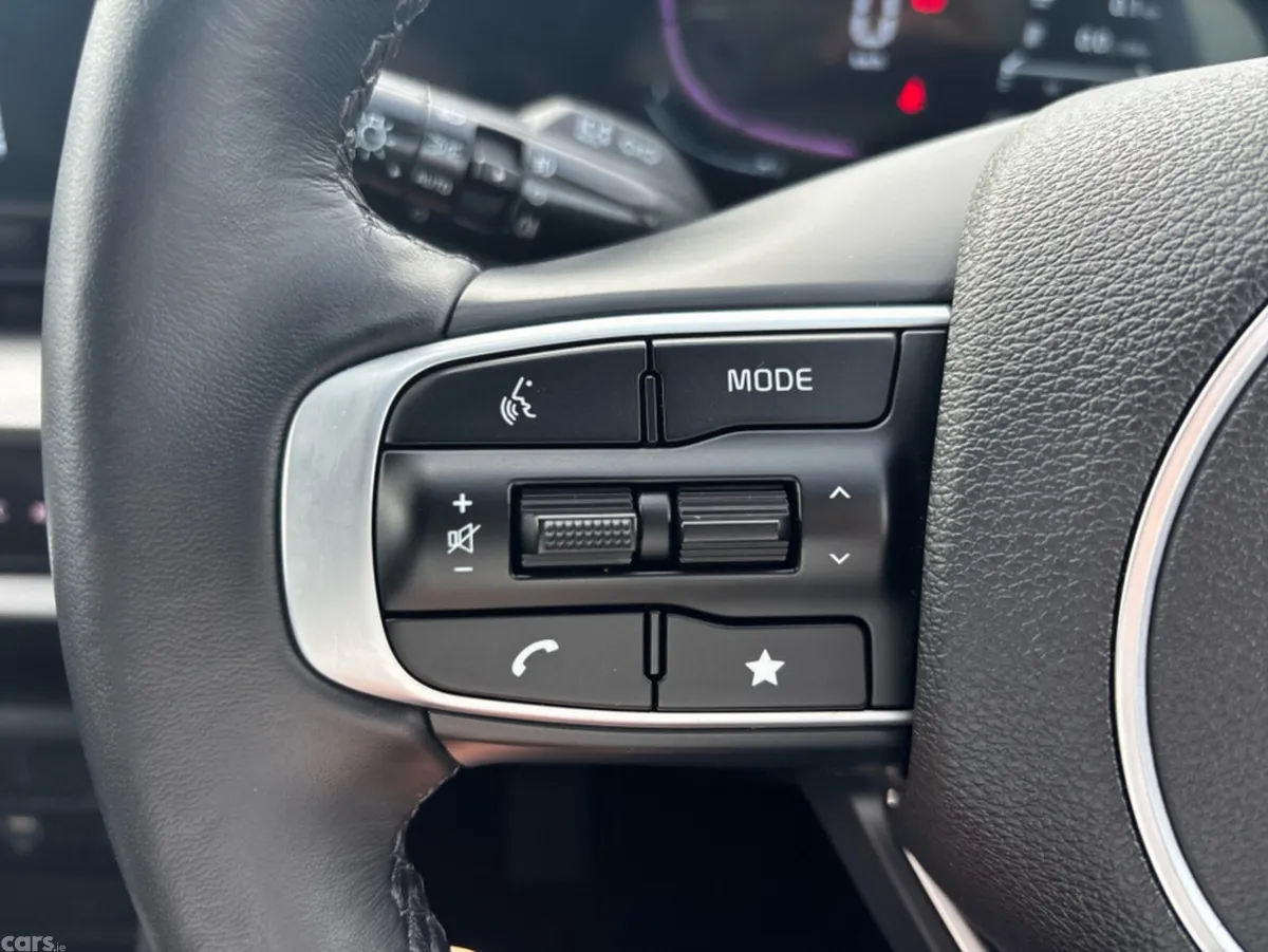 Kia Sportage MPV, Diesel, 2023, White