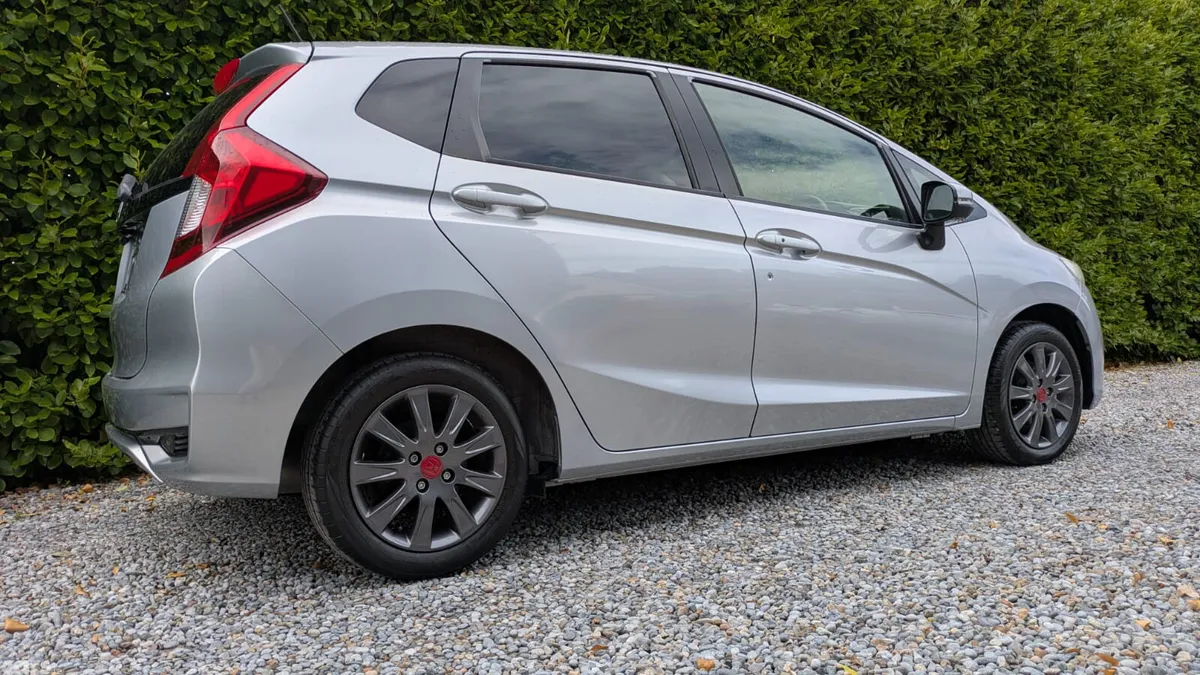 Honda Jazz Hatchback, Petrol, 2020, Silver